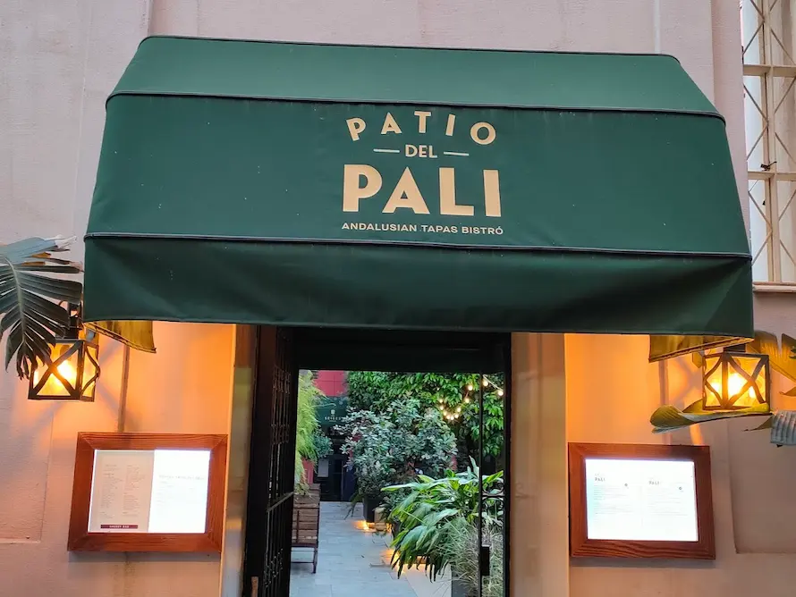 Patio del Pali. Hotel Fonte Cruz