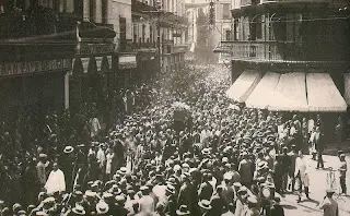 Entierro de Aníbal González