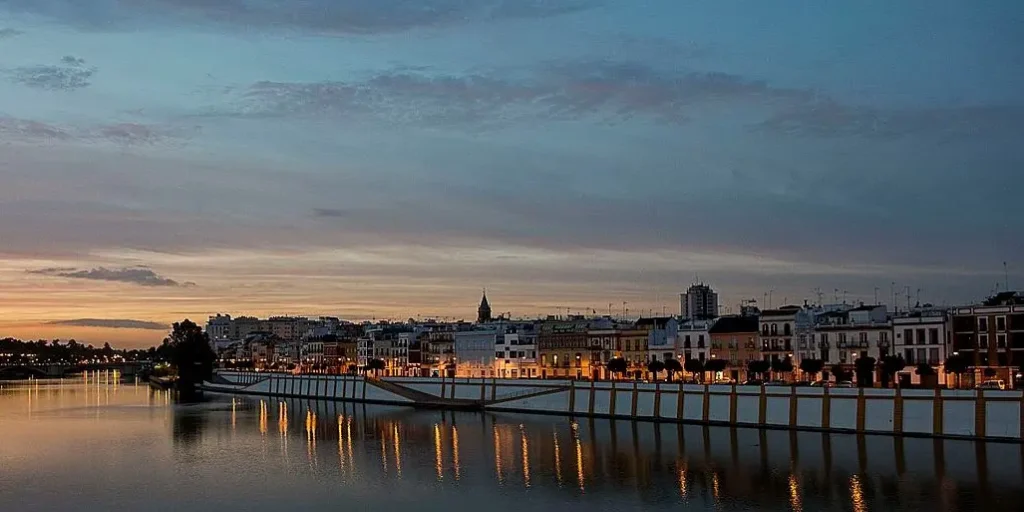 Triana a la caida de la noche