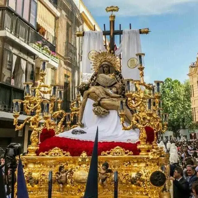 Paso procesional de la Piedad del Baratillo