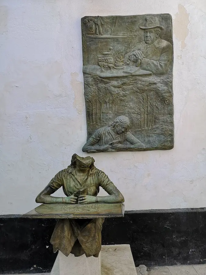 Monumento a Antonio Machado